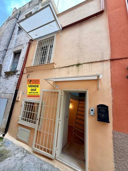 casa indipendente in vendita ad Acquaviva delle Fonti