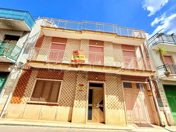casa indipendente in vendita ad Acquaviva delle Fonti