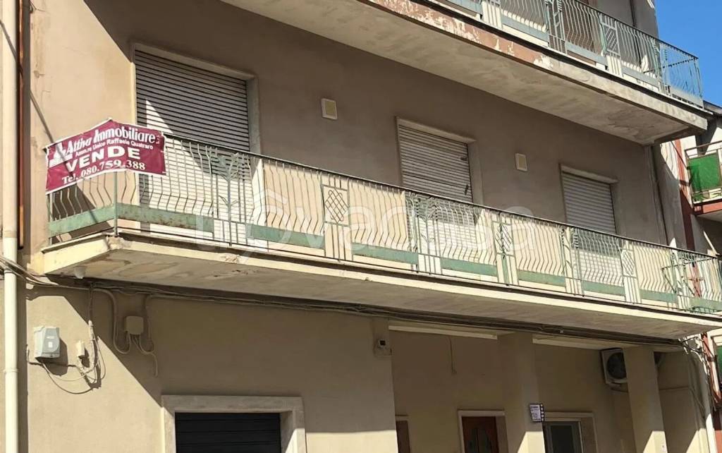 appartamento in vendita ad Acquaviva delle Fonti
