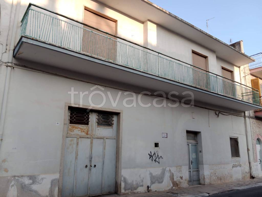 casa indipendente in vendita ad Acquaviva delle Fonti