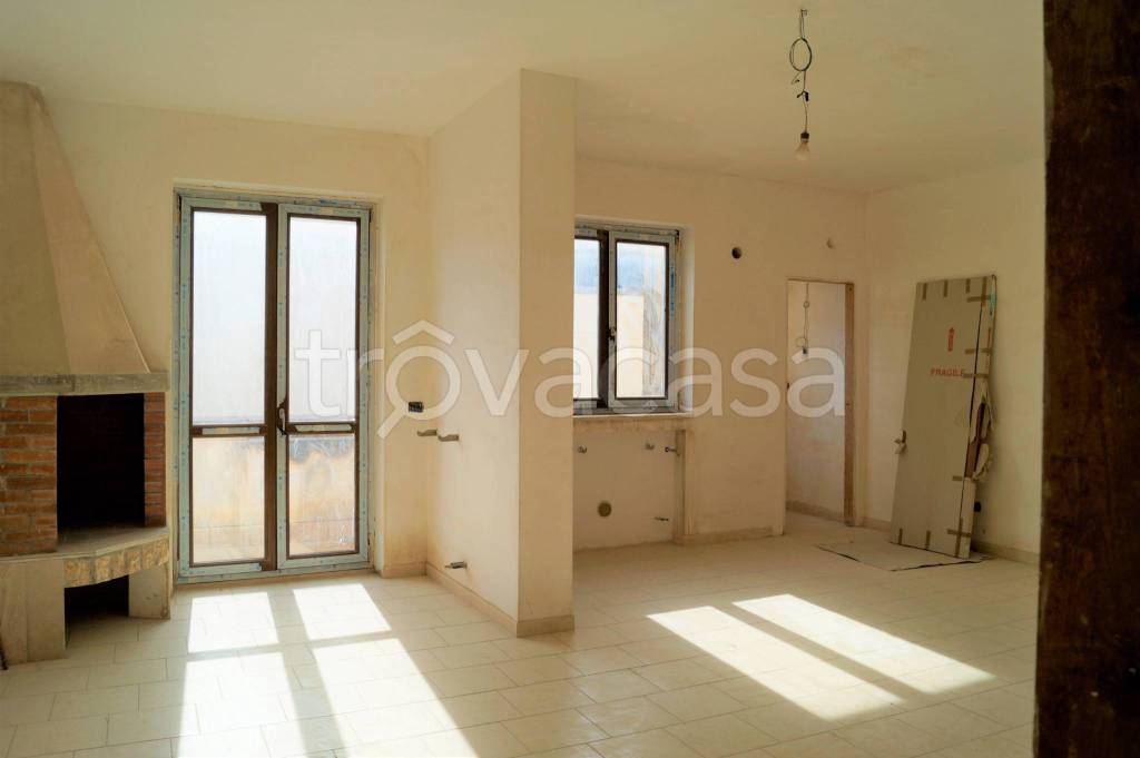 casa indipendente in vendita ad Acquaviva delle Fonti