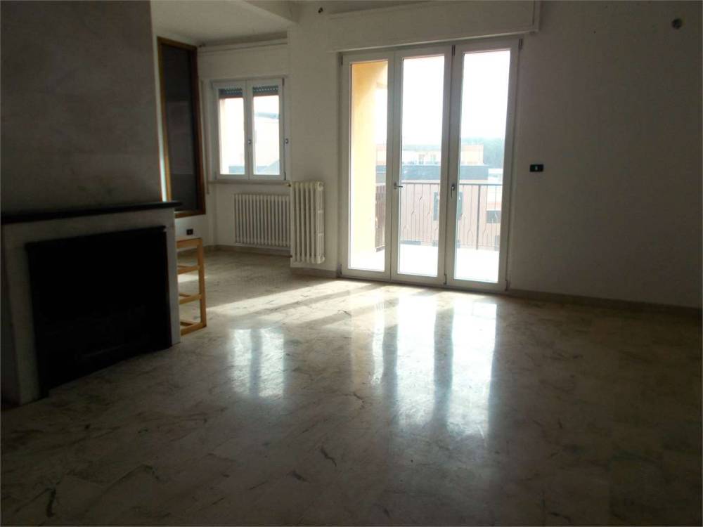appartamento in vendita ad Acquaviva delle Fonti