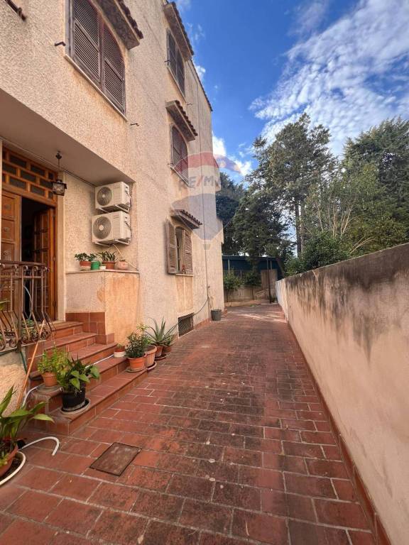 casa indipendente in vendita ad Acquaviva delle Fonti