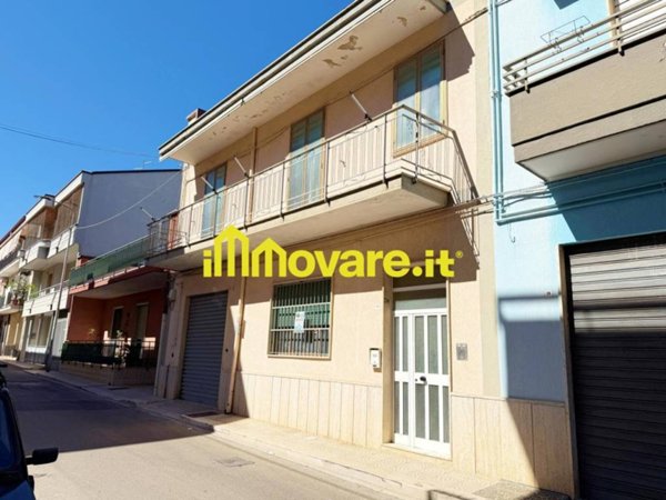 casa indipendente in vendita ad Acquaviva delle Fonti