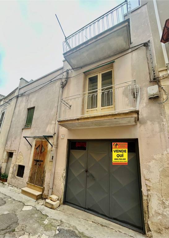 casa indipendente in vendita ad Acquaviva delle Fonti