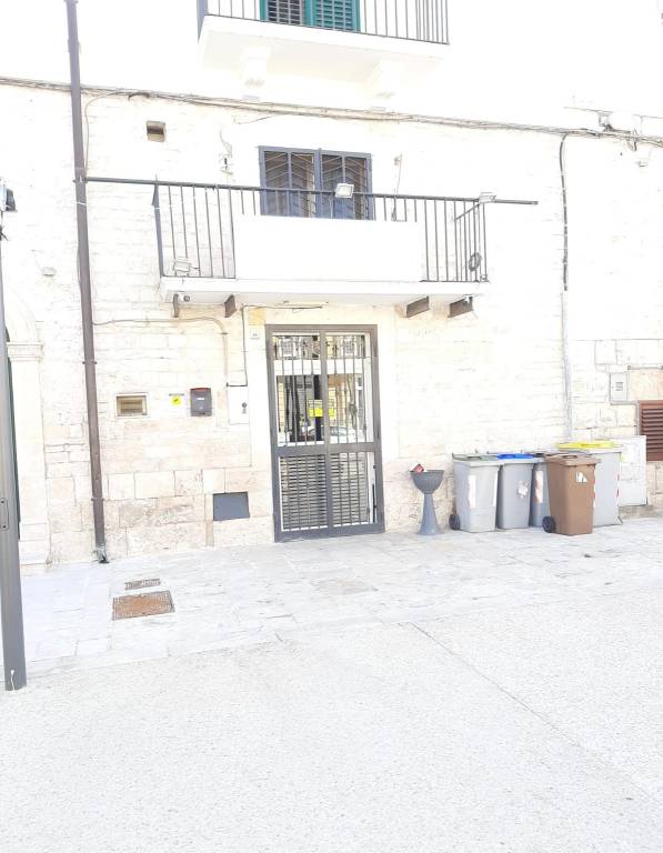 negozio in vendita ad Acquaviva delle Fonti