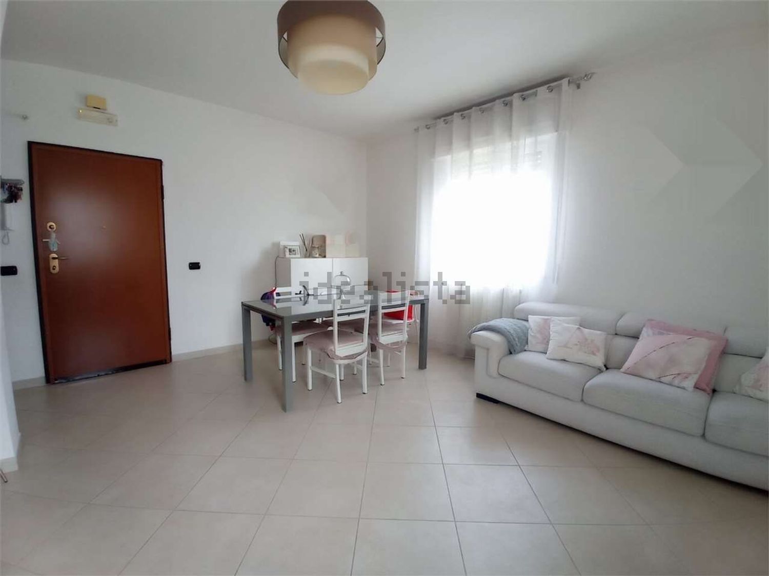 appartamento in vendita ad Acquaviva delle Fonti