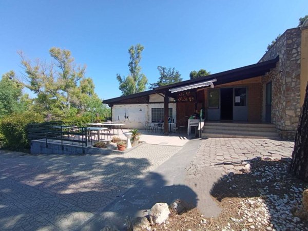 casa indipendente in vendita ad Acquaviva delle Fonti