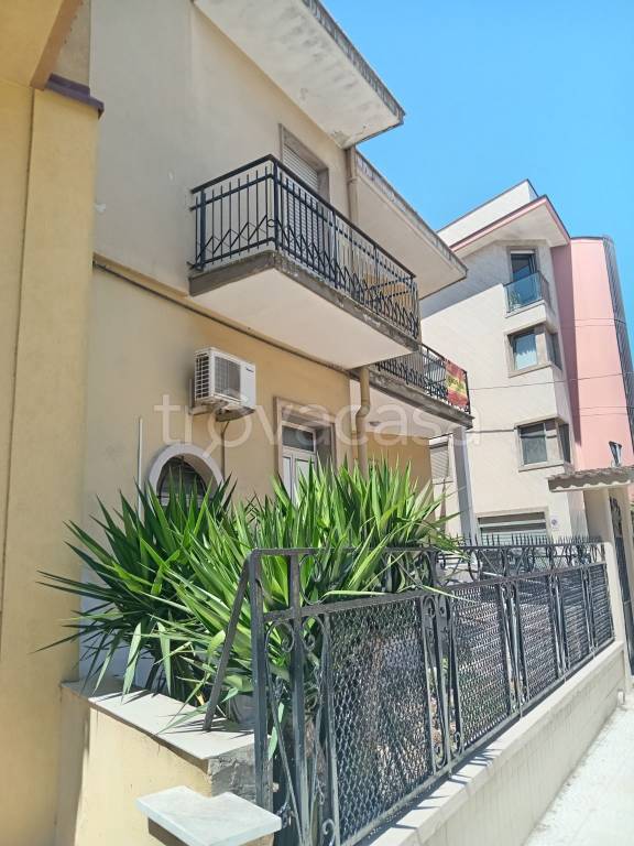 appartamento in vendita ad Acquaviva delle Fonti