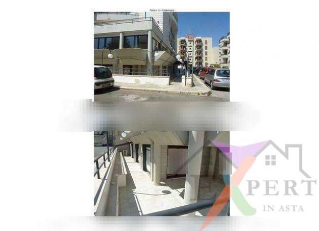 negozio in vendita ad Acquaviva delle Fonti