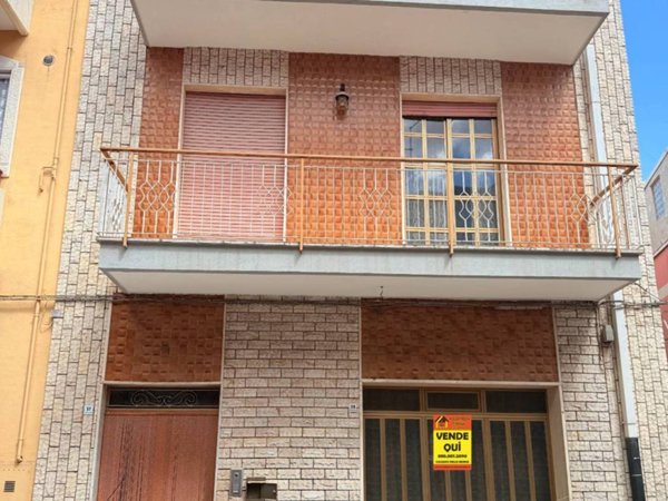 casa indipendente in vendita ad Acquaviva delle Fonti