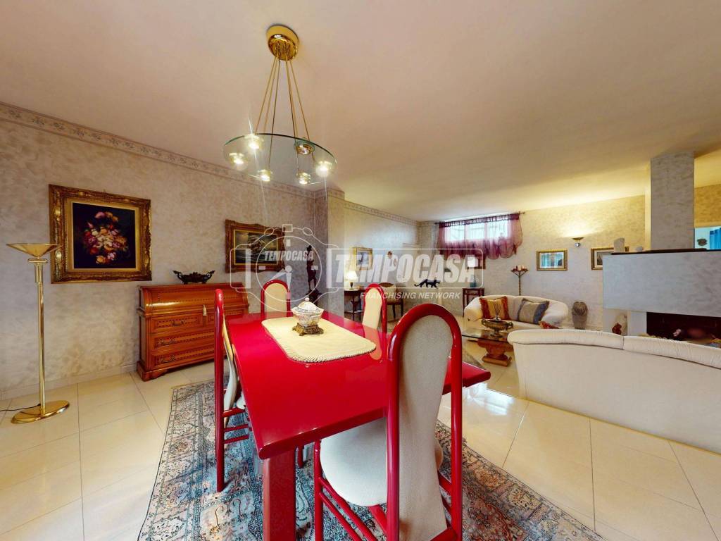 appartamento in vendita ad Acquaviva delle Fonti