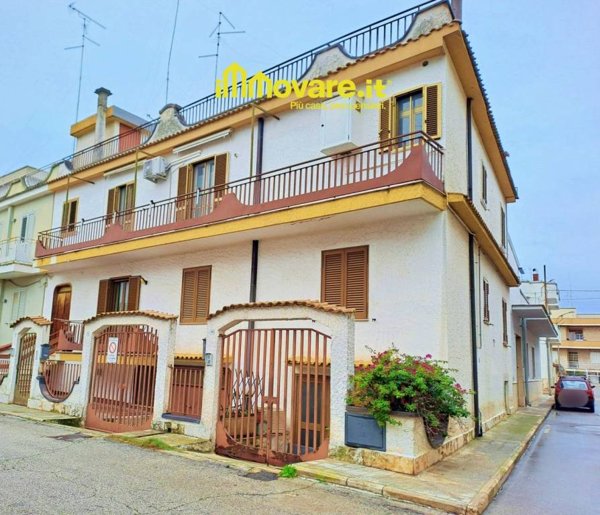 appartamento in vendita ad Acquaviva delle Fonti