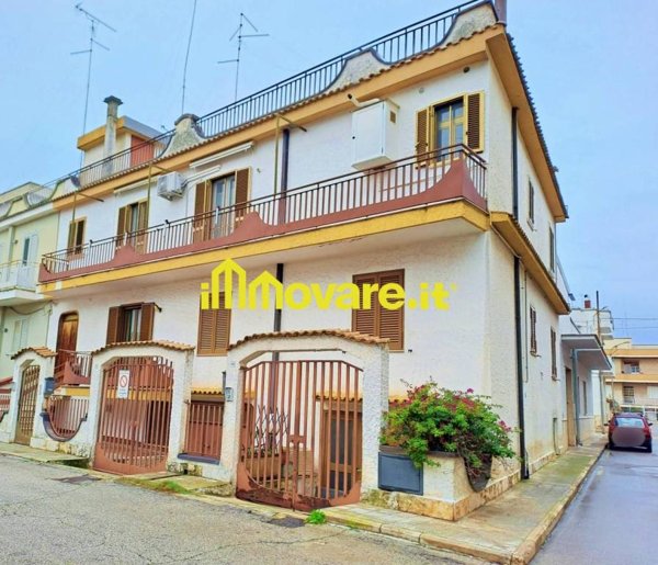 appartamento in vendita ad Acquaviva delle Fonti