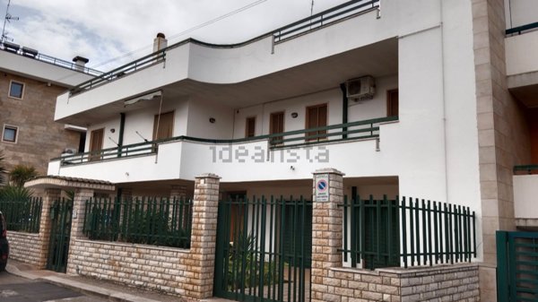 casa indipendente in vendita ad Acquaviva delle Fonti