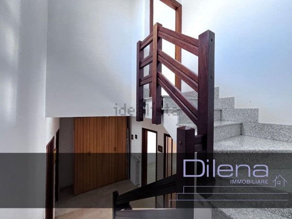 appartamento in vendita ad Acquaviva delle Fonti