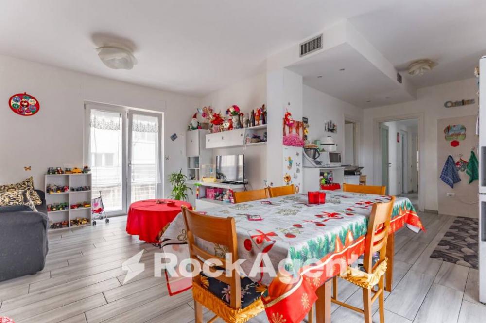 appartamento in vendita ad Acquaviva delle Fonti