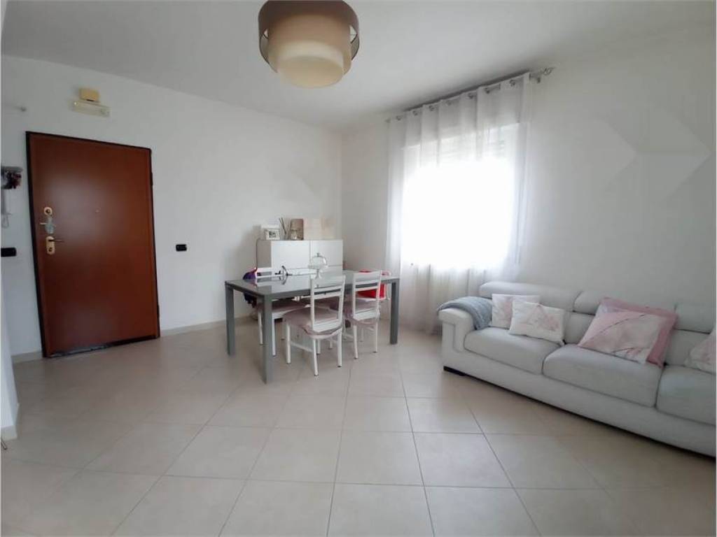 appartamento in vendita ad Acquaviva delle Fonti