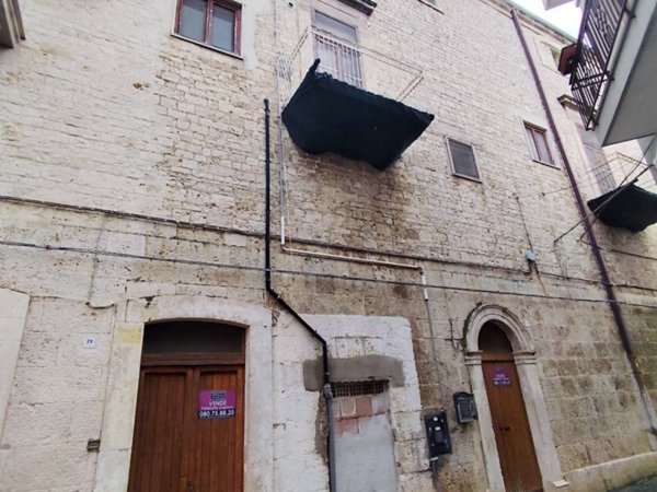 intera palazzina in vendita ad Acquaviva delle Fonti