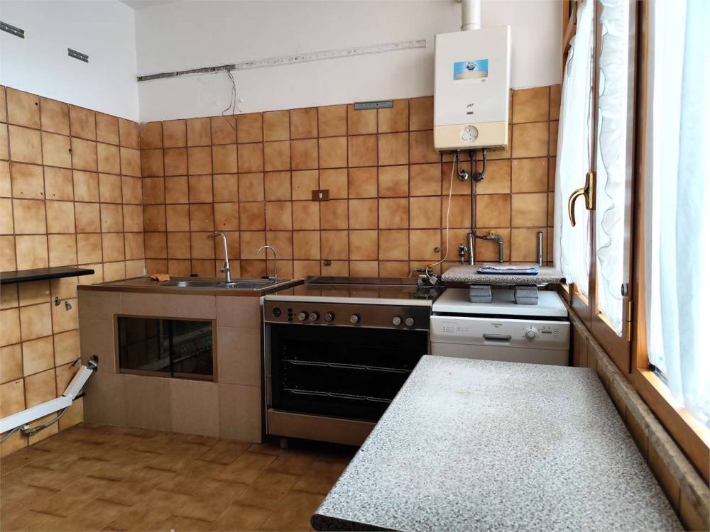 appartamento in vendita ad Acquaviva delle Fonti