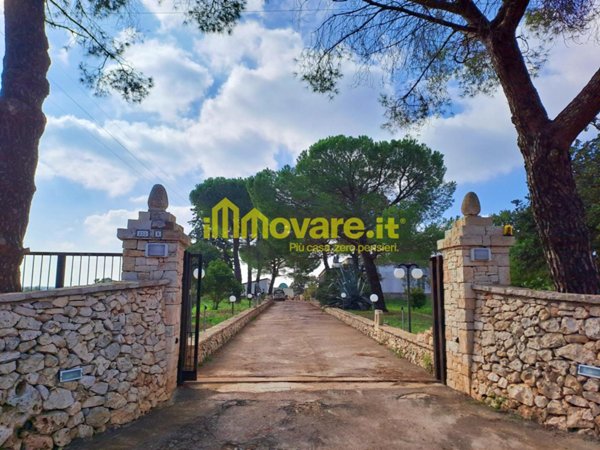 casa indipendente in vendita ad Acquaviva delle Fonti