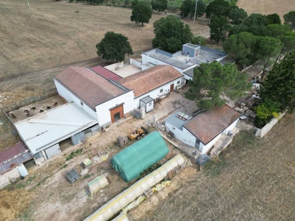 casa indipendente in vendita ad Acquaviva delle Fonti