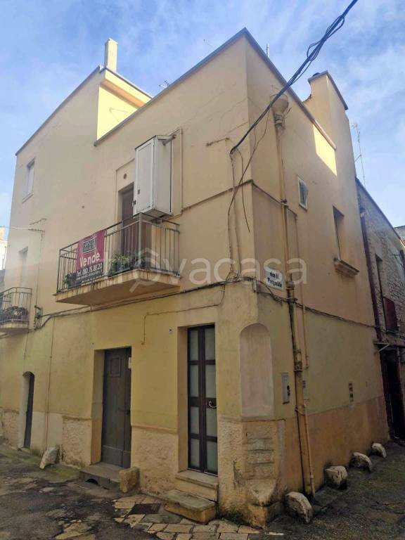casa indipendente in vendita ad Acquaviva delle Fonti