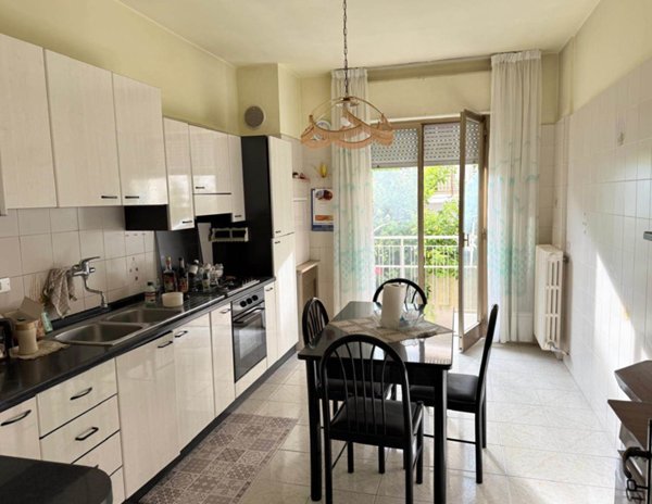 appartamento in vendita ad Acquaviva delle Fonti