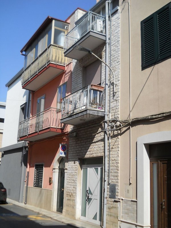 casa indipendente in vendita ad Acquaviva delle Fonti