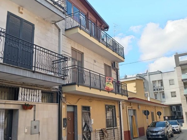 casa indipendente in vendita ad Acquaviva delle Fonti