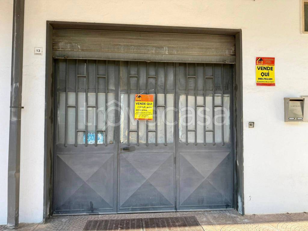 negozio in vendita ad Acquaviva delle Fonti