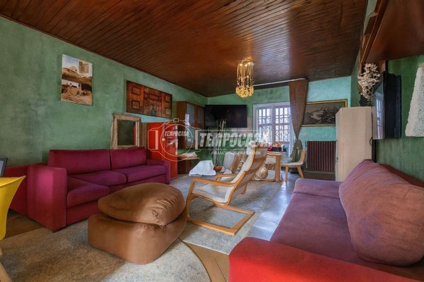 appartamento in vendita ad Acquaviva delle Fonti