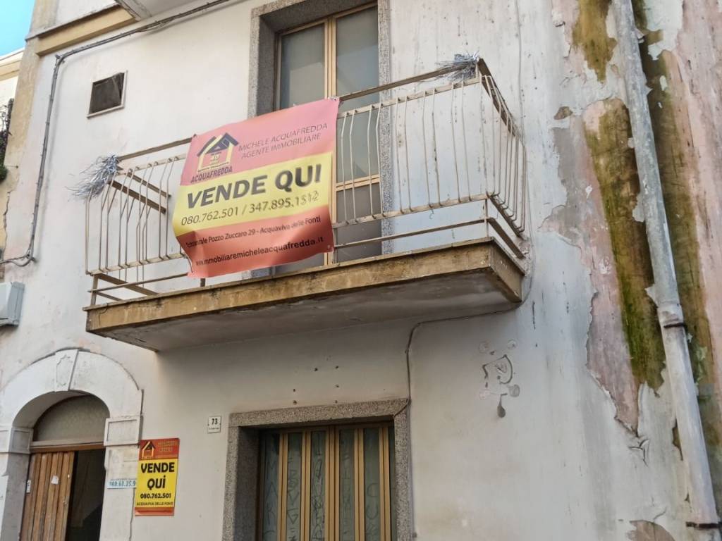 casa indipendente in vendita ad Acquaviva delle Fonti