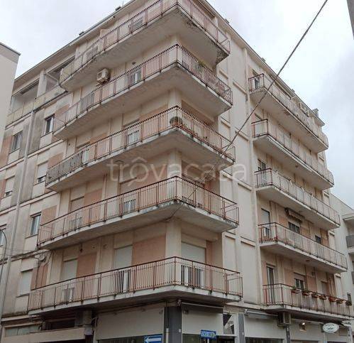 appartamento in vendita ad Acquaviva delle Fonti