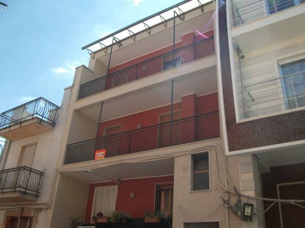 appartamento in vendita ad Acquaviva delle Fonti