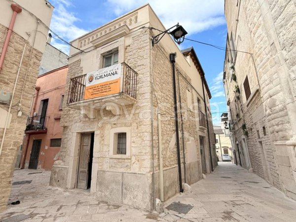 appartamento in vendita ad Acquaviva delle Fonti