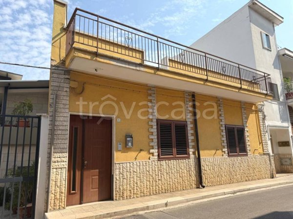 casa indipendente in vendita ad Acquaviva delle Fonti