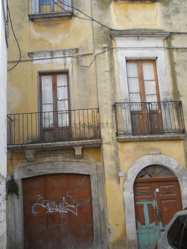casa indipendente in vendita ad Acquaviva delle Fonti