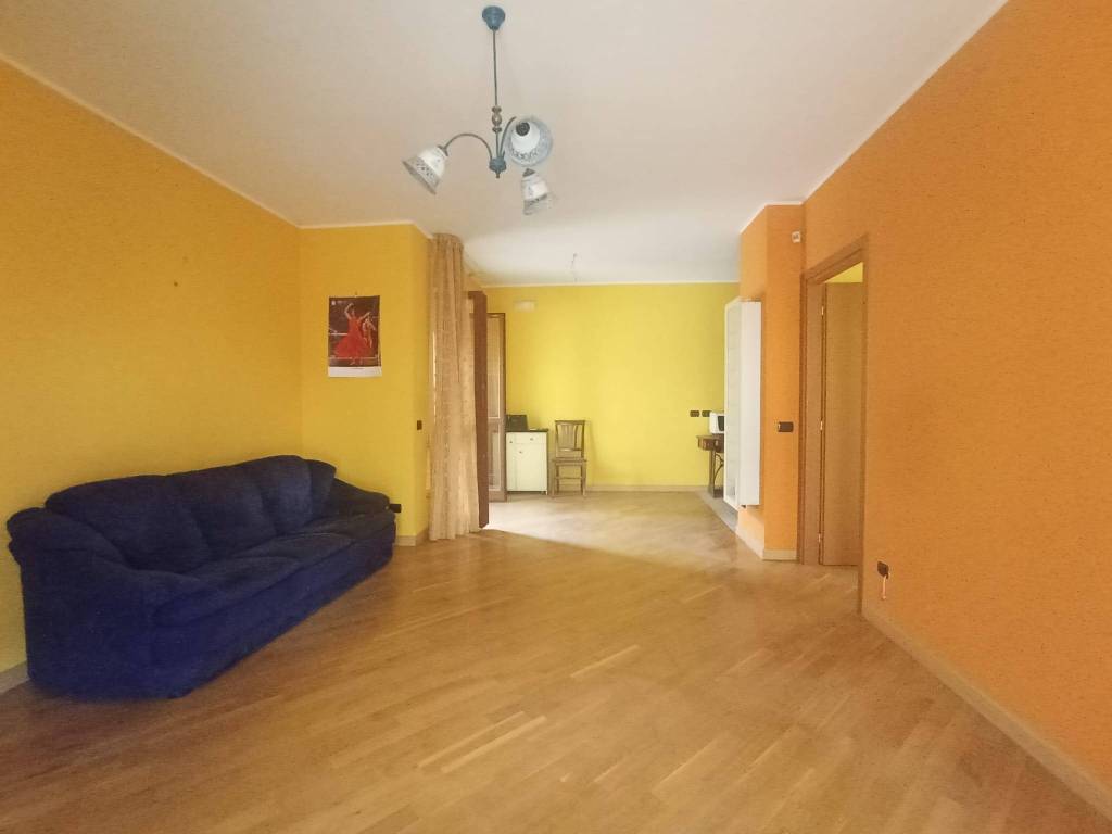 appartamento in vendita ad Acquaviva delle Fonti