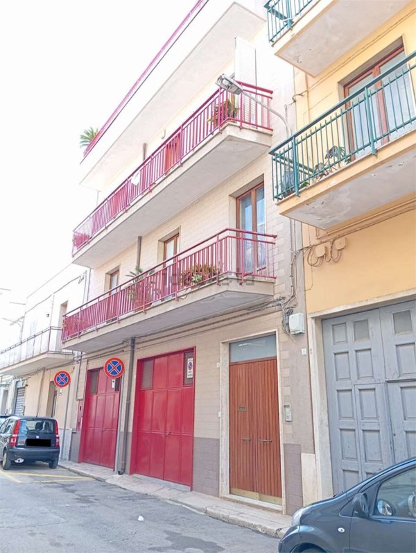 appartamento in vendita ad Acquaviva delle Fonti