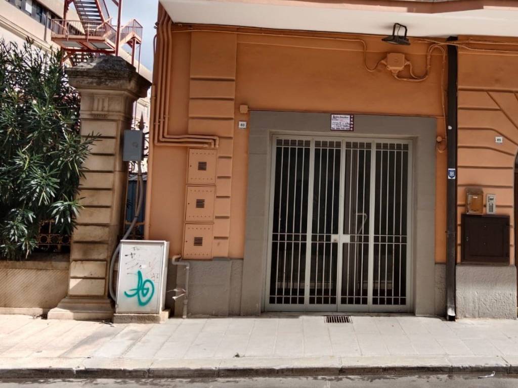 negozio in vendita ad Acquaviva delle Fonti