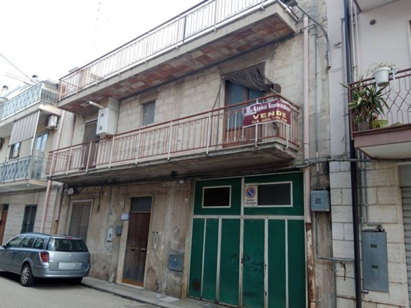 casa indipendente in vendita ad Acquaviva delle Fonti