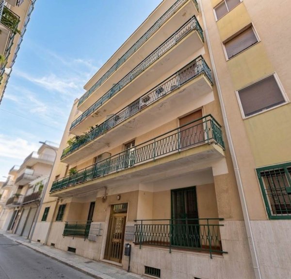 appartamento in vendita ad Acquaviva delle Fonti