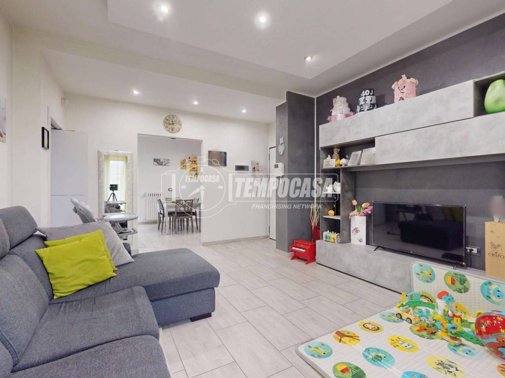 appartamento in vendita ad Acquaviva delle Fonti