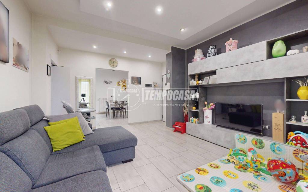 appartamento in vendita ad Acquaviva delle Fonti