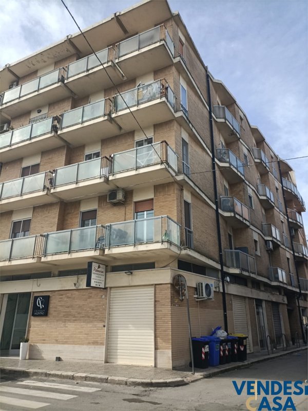 appartamento in vendita ad Acquaviva delle Fonti