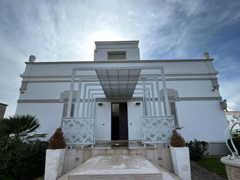 casa indipendente in vendita ad Acquaviva delle Fonti