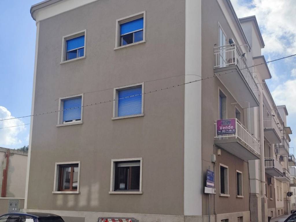 appartamento in vendita ad Acquaviva delle Fonti