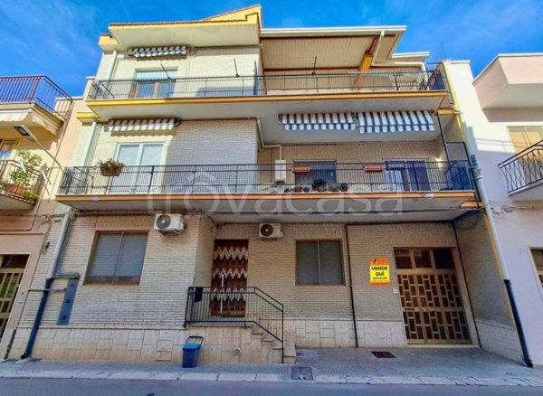 appartamento in vendita ad Acquaviva delle Fonti