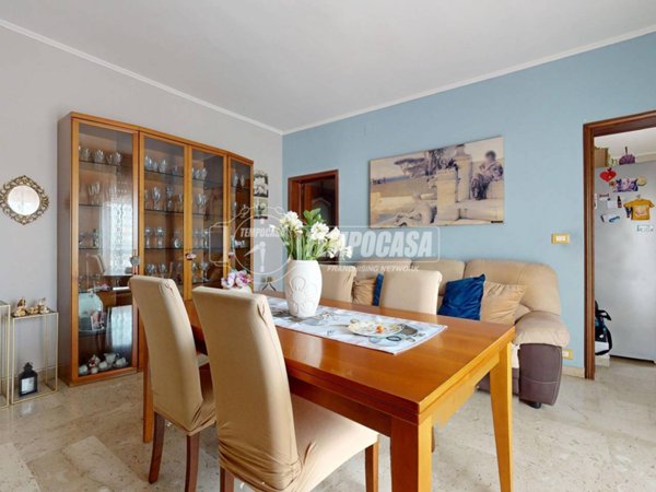 appartamento in vendita ad Acquaviva delle Fonti